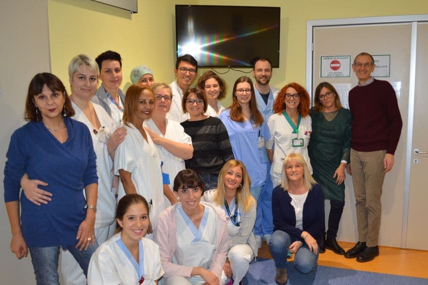 Il Ponte del Sorriso ha donato i televisori per le camere della Ginecologia varesina