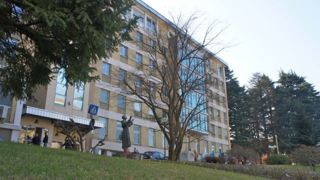Nuova TAC in fase di installazione all'Ospedale di Luino