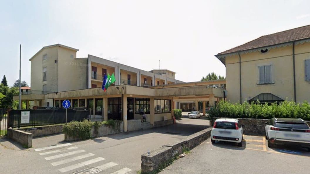 veduta Esterno Ospedale cittiglio